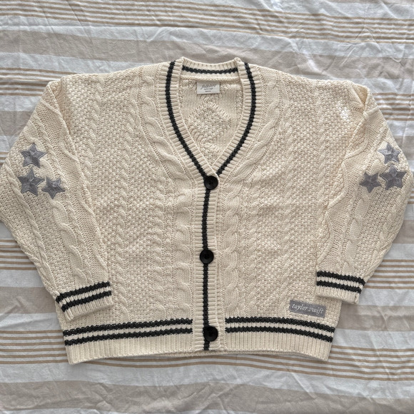 Taylor Swift NIBauthentic The Cardigan Folklore holiday cream sweaterMed